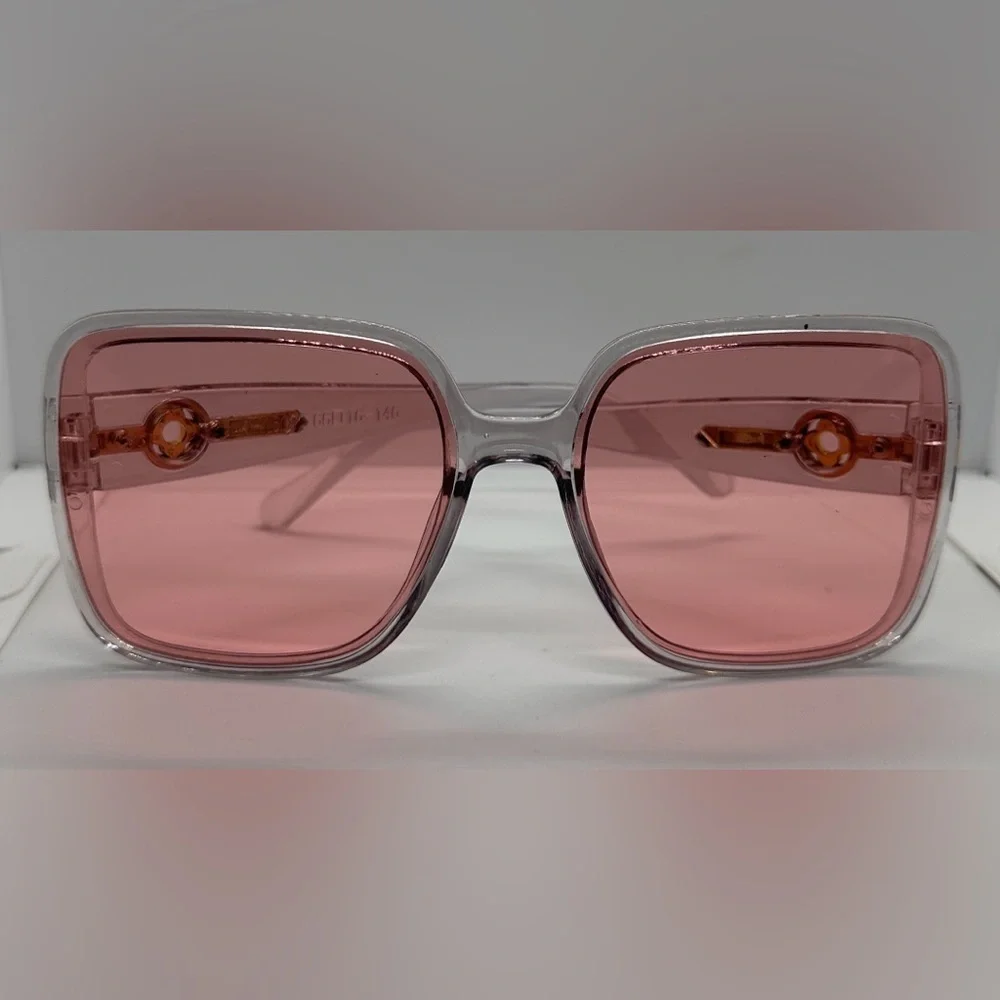Oversized Square Sunglasses Gray Frame Pink Lens Gold DetailTrendy Fashion UV400